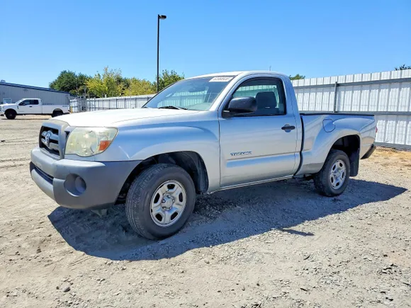 2005 Toyota Tacoma, VIN 5TENX22N95Z043829 — Rear end