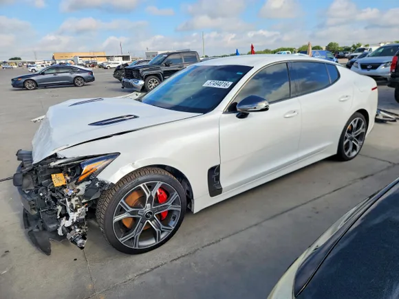 2020 Kia Stinger GT, VIN KNAE35LC3L6080313 — Front end