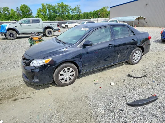 2011 Toyota Corolla LE, VIN 2T1BU4EE8BC661423 — Rear end