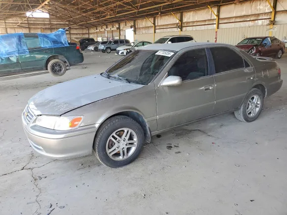 2001 Toyota Camry XLE, VIN JT2BG28K510602392 — Minor dents and scratches