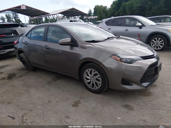 2018 Toyota Corolla SE, VIN 2T1BURHE3JC119802 — Rear end