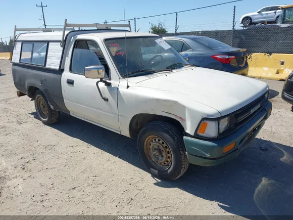 1989 Toyota Pickup, VIN JT4RN81R3K5027767 — Normal wear