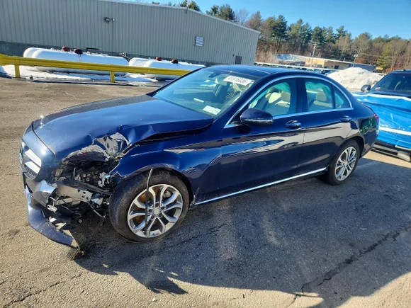 2016 Mercedes-Benz C 300 Sport, VIN 55SWF4KB0GU161795 — Front end