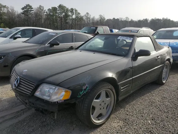 2002 Mercedes-Benz SL 500, VIN WDBFA68F02F201138 — Front end
