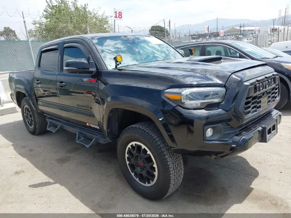 2023 Toyota Tacoma TRD Sport, VIN 3TMCZ5ANXPM566023 — Front end