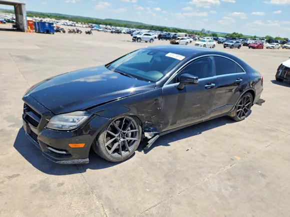 2014 Mercedes-Benz CLS 550, VIN WDDLJ9BB8EA090292 — Side