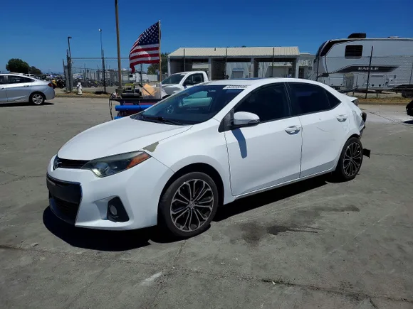 2015 Toyota Corolla S Plus, VIN 5YFBURHE0FP178653 — Rear end
