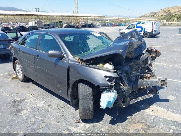 2010 Toyota Camry LE, VIN 4T4BF3EKXAR072029 — Normal wear
