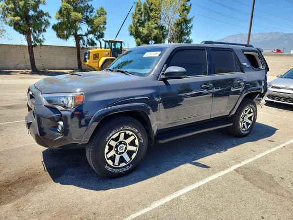 2024 Toyota 4Runner TRD Off Road, VIN JTEPU5JRXR6267097 — Rear end