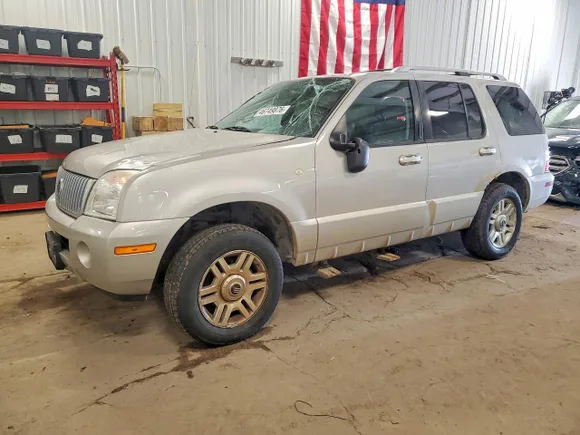 2003 Mercury Mountaineer Convenience, VIN 4M2DU86W23ZJ26368 — Rollover