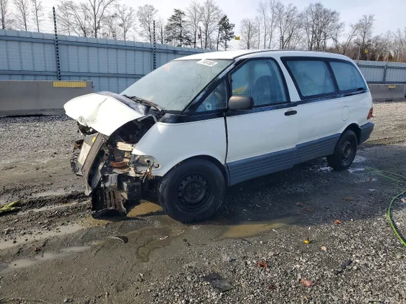 1991 Toyota Previa, VIN JT3AC11R2M0029122 — Front end