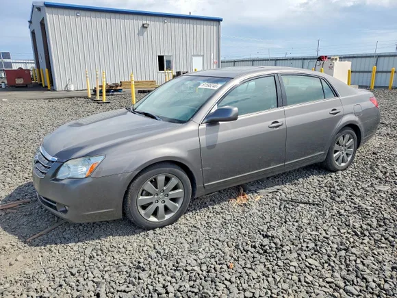 2007 Toyota Avalon XL, VIN 4T1BK36B47U182863 — Side