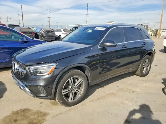 2020 Mercedes-Benz GLC 300, VIN W1N0G8DB3LF839687 — Front end