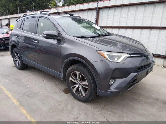 2017 Toyota RAV4 XLE, VIN JTMWFREV2HJ124715 — Rear end
