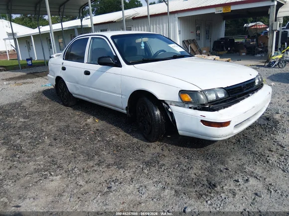 1997 Toyota Corolla, VIN 1NXBA02E2VZ570267 — Front end