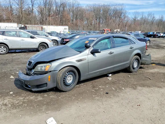 2013 Chevrolet Caprice Police Police, VIN 6G1MK5U21DL817062 — Front end
