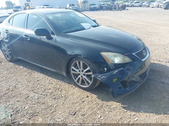 2008 Lexus IS 350, VIN JTHBE262882015245 — Front end