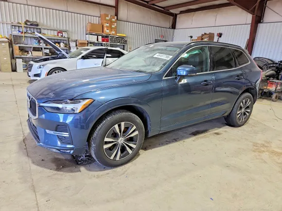 2023 Volvo XC60 Core, VIN YV4L12RK1P1374516 — Front end