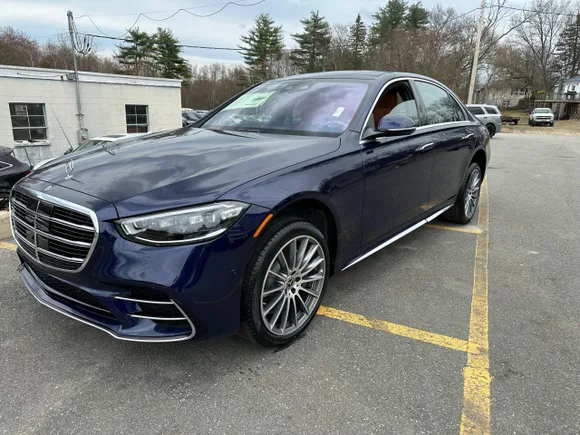 2024 Mercedes-Benz S 580, VIN W1K6G7GB1RA274357 — Minor dents and scratches