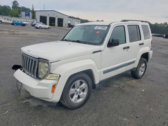 2010 Jeep Liberty Sport, VIN 1J4PP2GK6AW117605 — Front end