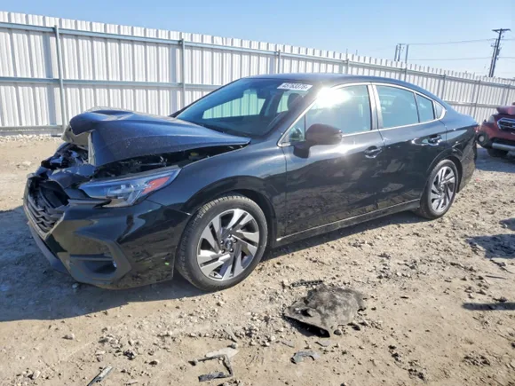 2024 Subaru Legacy Limited, VIN 4S3BWAN68R3025931 — Front end