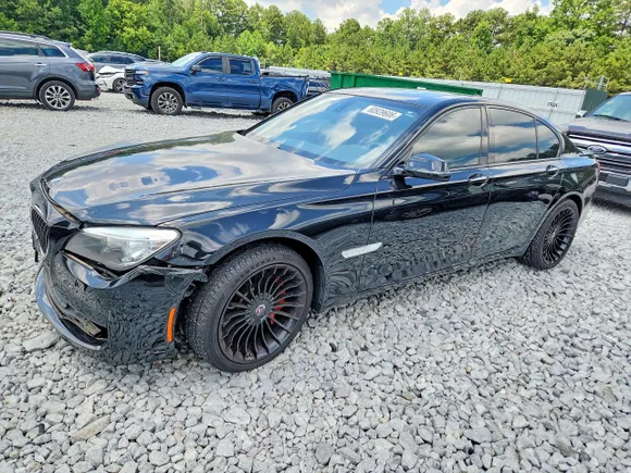 2013 BMW 7 Series 750i xDrive, VIN WBAYB6C57DD223560 — Front end