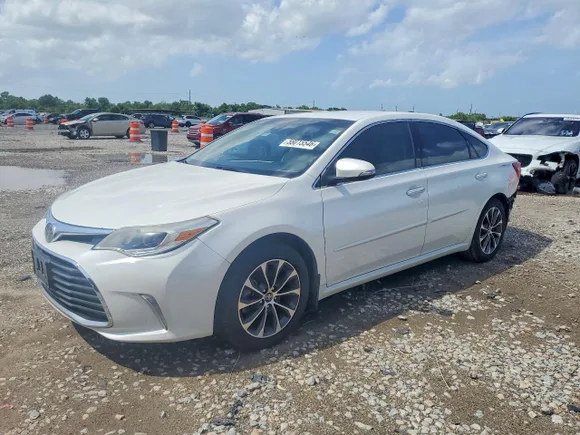 2018 Toyota Avalon XLE, VIN 4T1BK1EB0JU280026 — Rear end