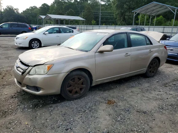 2008 Toyota Avalon Limited, VIN 4T1BK36B28U268304 — Front end