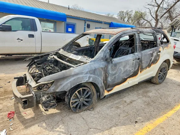 2019 Dodge Journey SE, VIN 3C4PDCBBXKT738493 — Burn
