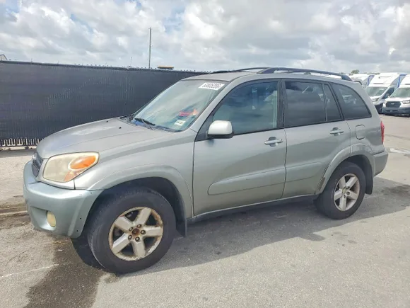 2004 Toyota RAV4, VIN JTEHD20V340023496 — Front end