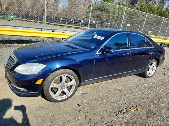 2013 Mercedes-Benz S 550, VIN WDDNG9EB1DA523646 — Rear end