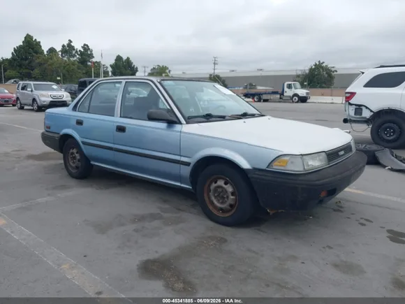 1990 Toyota Corolla, VIN 1NXAE94A3LZ137522 — Normal wear
