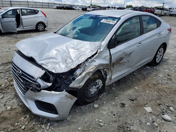 2021 Hyundai Accent SE, VIN 3KPC24A65ME151298 — Front end