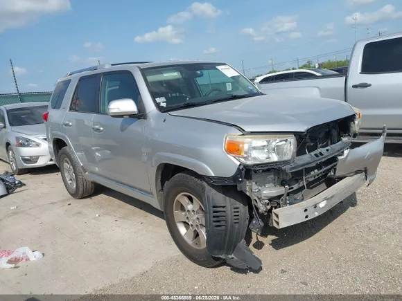 2010 Toyota 4Runner Limited, VIN JTEZU5JR1A5002118 — Front end