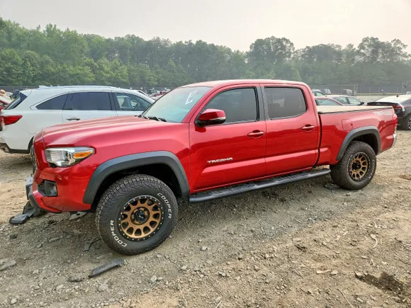 2019 Toyota Tacoma TRD Sport, VIN 3TMDZ5BN8KM067328 — Side