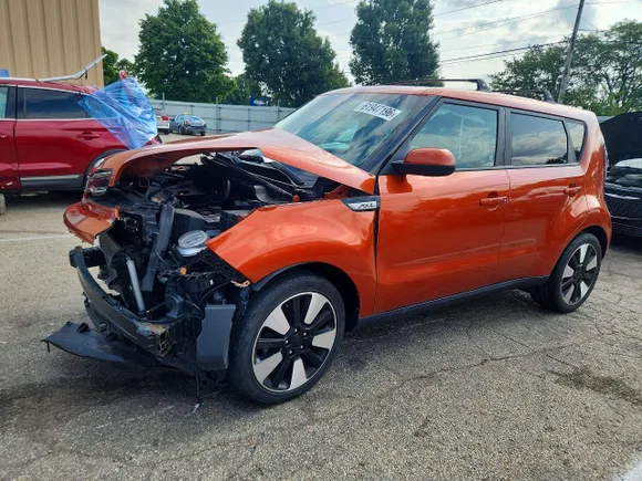 2018 Kia Soul +, VIN KNDJP3A56J7568225 — Front end
