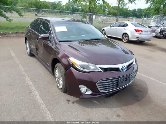 2015 Toyota Avalon Limited, VIN 4T1BD1EB5FU046840 — Side