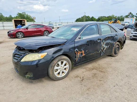 2011 Toyota Camry SE, VIN 4T1BF3EK5BU167335 — Side