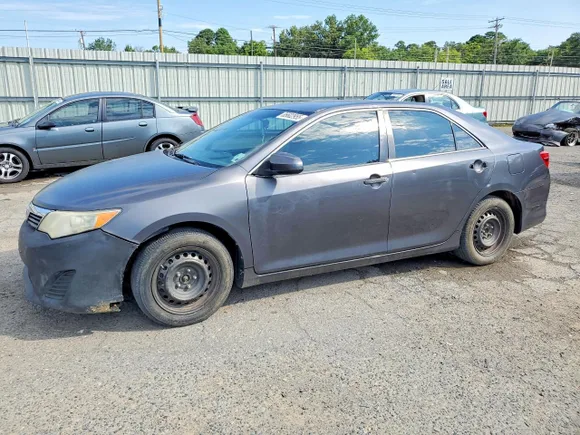 2012 Toyota Camry LE, VIN 4T4BF1FK1CR265188 — Front end