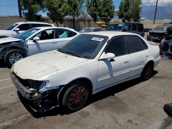 2001 Toyota Corolla S, VIN 1NXBR12E71Z432300 — Front end