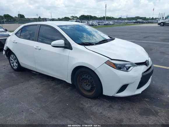 2014 Toyota Corolla LE Plus, VIN 5YFBURHE7EP033494 — Rear end