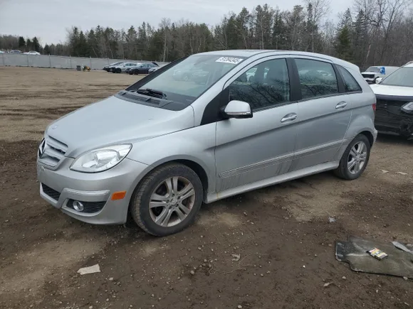 2009 Mercedes-Benz B Electric Drive, VIN WDDFH33X79J483609 — Minor dents and scratches