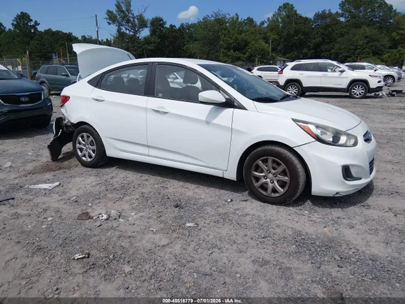 2014 Hyundai Accent GLS, VIN KMHCT4AE3EU757086 — Rear end
