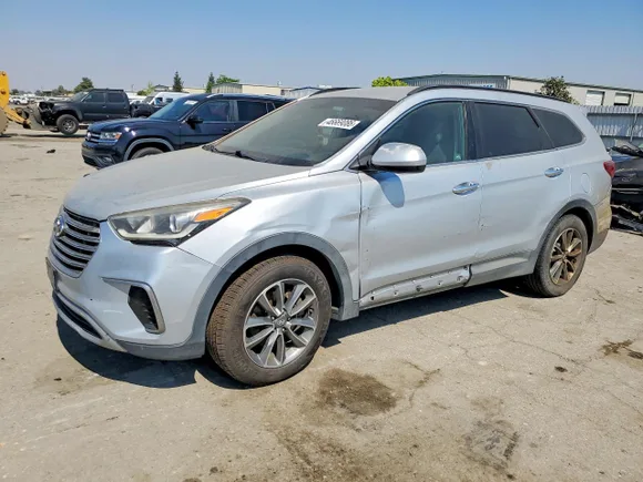 2017 Hyundai Santa Fe SE, VIN KM8SM4HF3HU171208 — Front end
