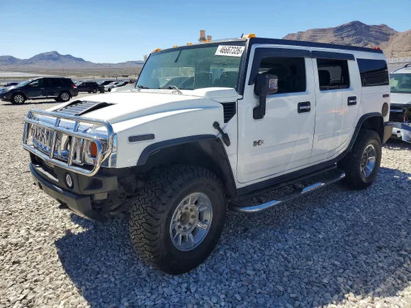 2006 Hummer H2, VIN 5GRGN23U46H107619 — Interior fire