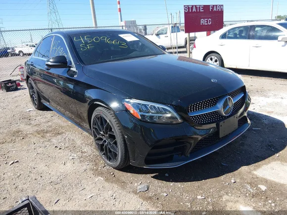 2020 Mercedes-Benz C 300, VIN 55SWF8EB0LU327567 — Front end