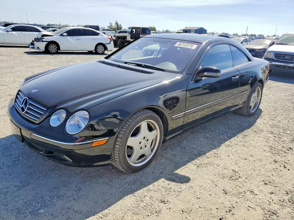 2001 Mercedes-Benz CL 500/600, VIN WDBPJ78J11A013657 — Minor dents and scratches