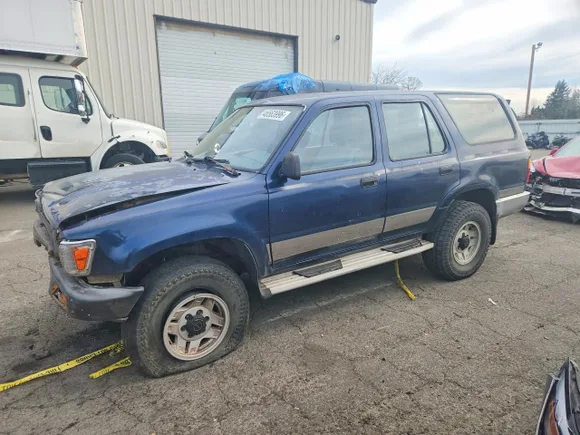 1991 Toyota 4Runner, VIN JT3VN39W5M0050175 — Front end