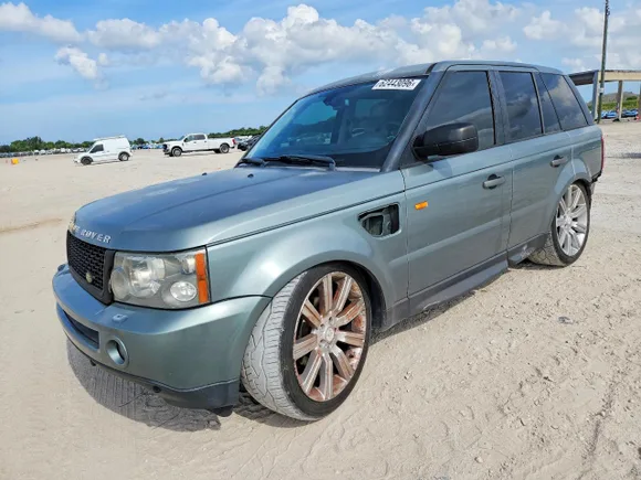 2007 Land Rover Range Rover Sport HSE, VIN SALSF25407A108226 — Rear end