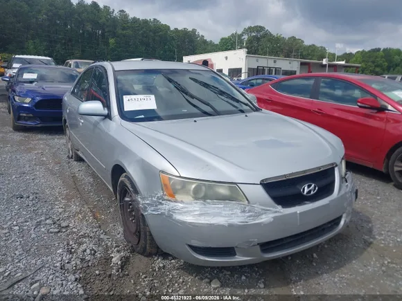 2007 Hyundai Sonata GLS, VIN 5NPET46C67H259854 — Front end